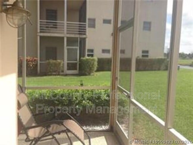 Building Photo - 2461 SW 82nd Ave Unit 101