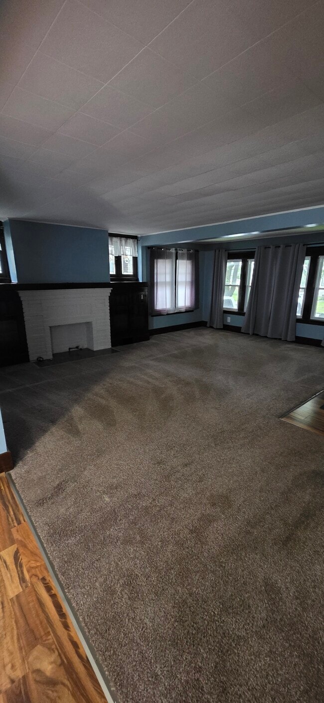 214 Cumberland Ave Unit Lower