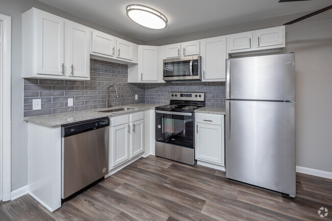 Interior Photo - Maple Creek Apartments