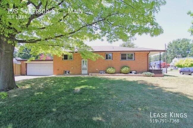 Photo - Fresh Main Floor Unit in Desirable LaSalle...