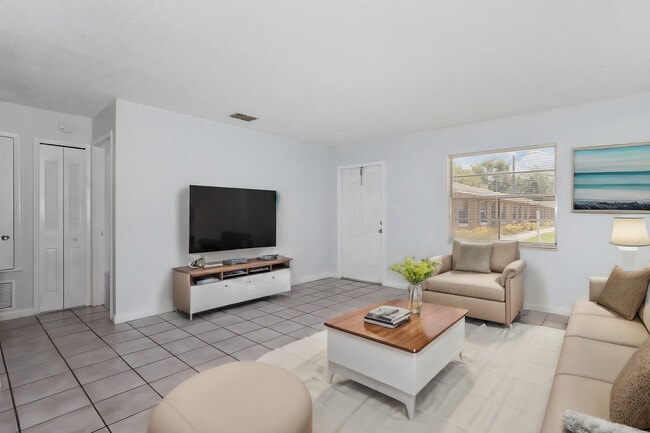 Photo - 3221 Pershing St Unit 3221