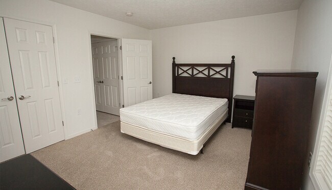 Photo - 2111 Purple and Gold Way