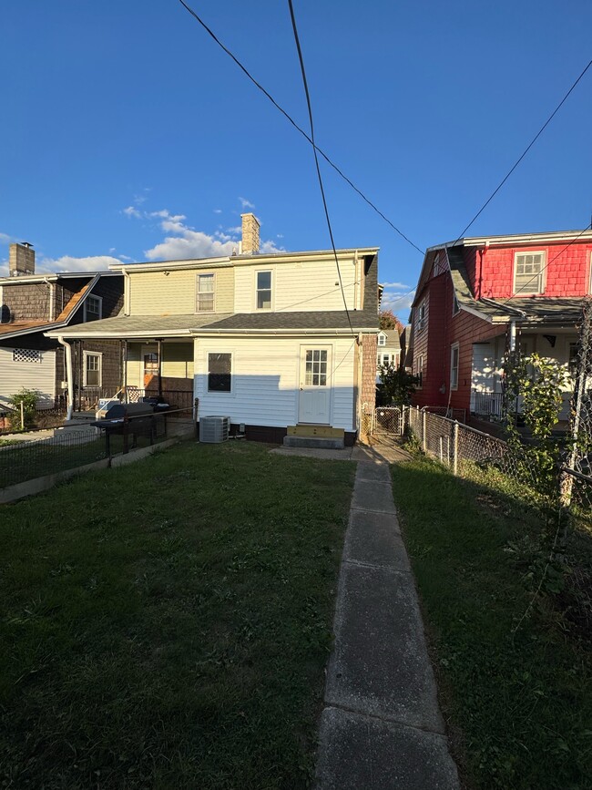 Photo - 624 Courtland St