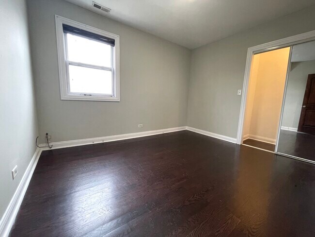 Photo - 1807 N Lawndale Ave Unit 3