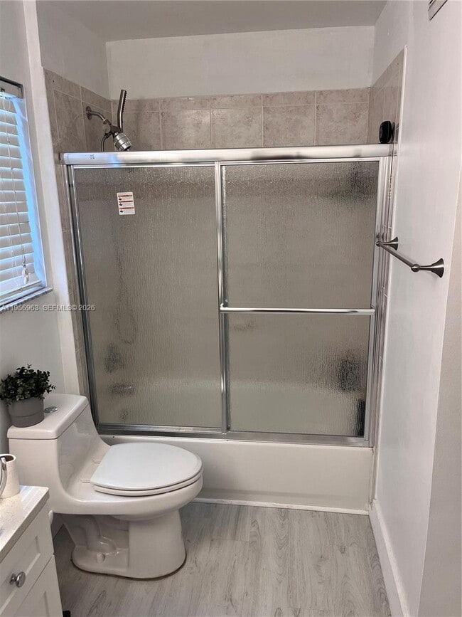 Photo - 4746 Lago Vista Dr