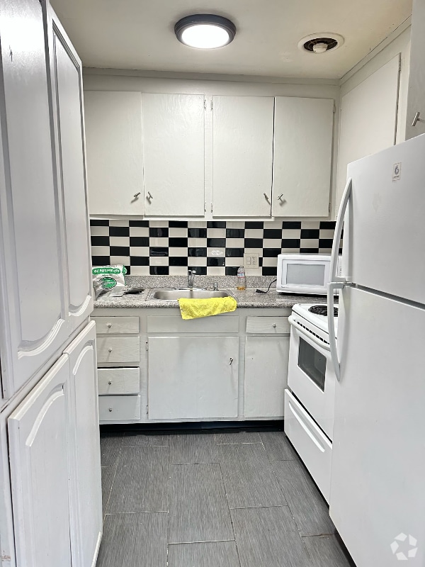 Building Photo - 611 Virginia St Unit 10 Rental