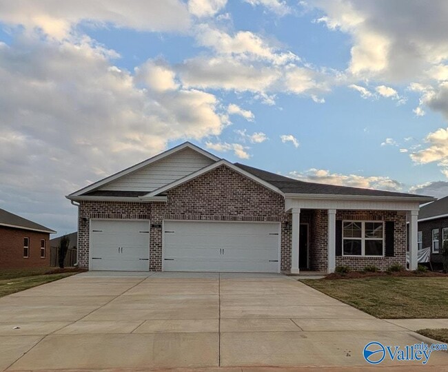 Building Photo - 336 Jackson Pt Cir