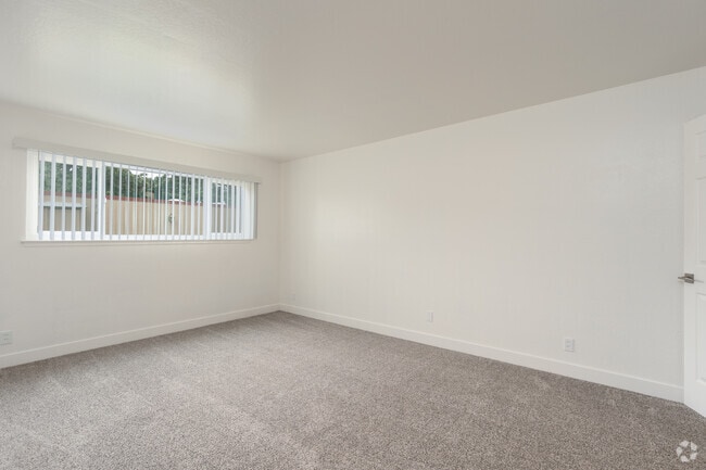 2BR, 2BA - 1150SF