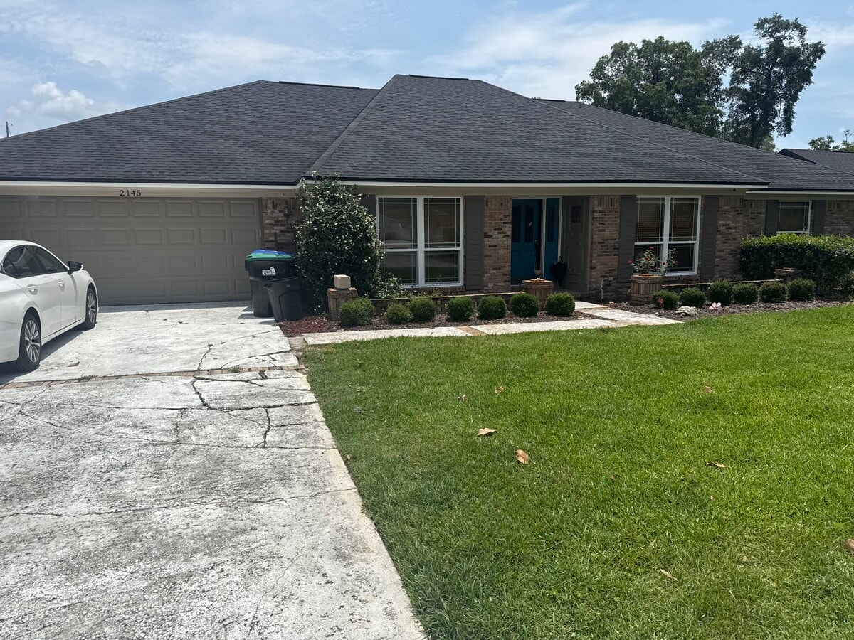 Photo - 2145 Palm Crest Dr