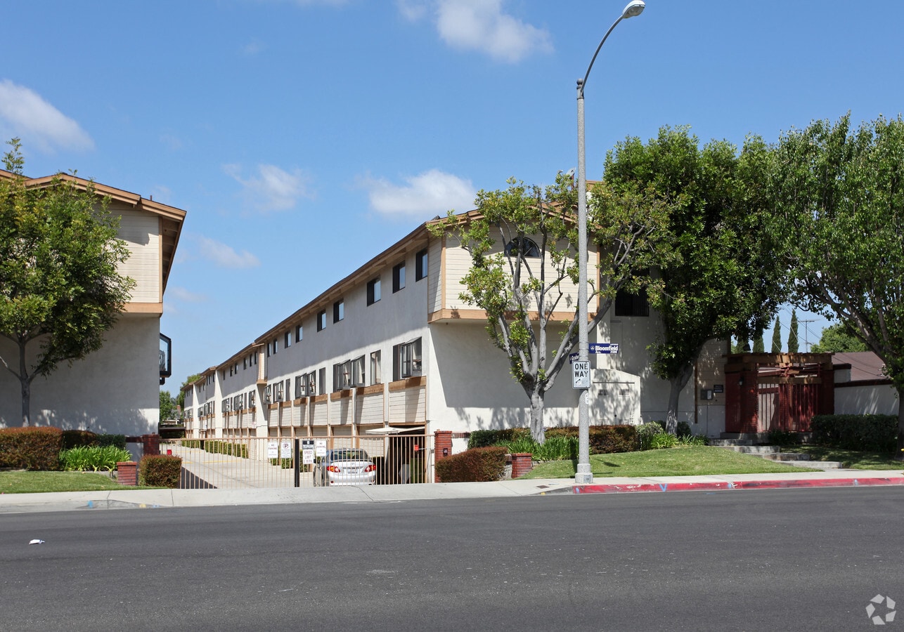 Ranchsprings Apartments - Ranchsprings Apartments