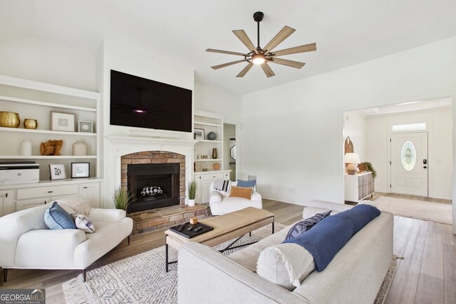 Photo - 524 Forrest Ave