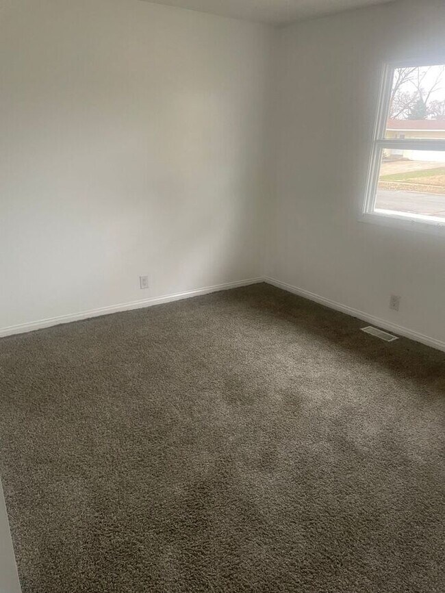 Photo - Move-In Ready 3-Bed in Hazelwood