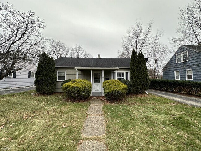2 br, 1 bath House - 789 Briarcliff Rd 789... - 2 br, 1 bath House - 789 Briarcliff Rd 789...
