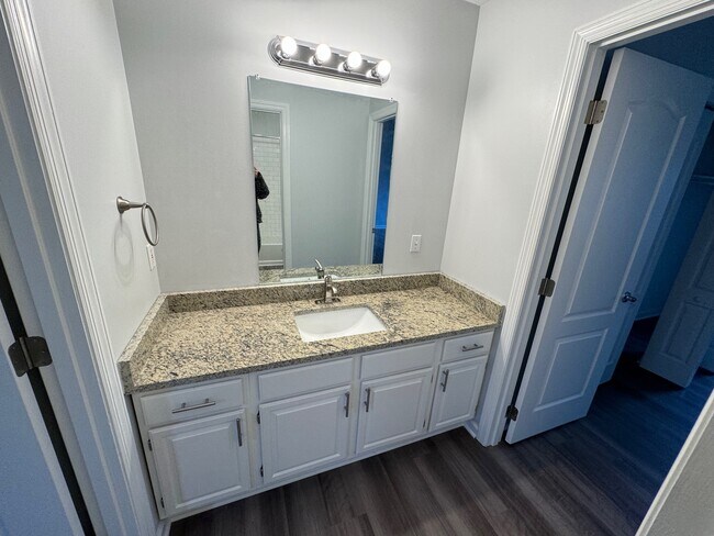 Photo - 230 Chesna Dr