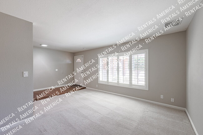 Photo - 1360 W Esplanade St