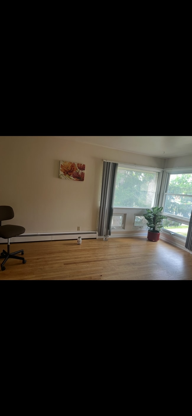 Building Photo - 10523 W Hampton Ave Unit 2 Rental