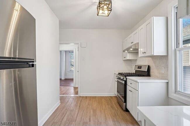 Photo - 60 Union Ave