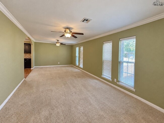 4509 Lisa Ln