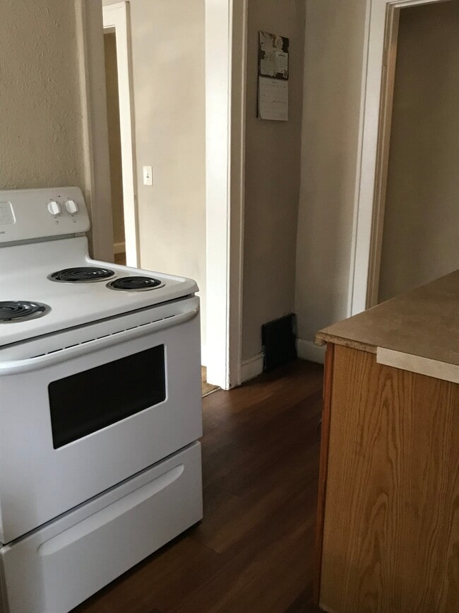 Photo - 1404 S Maywood Ave