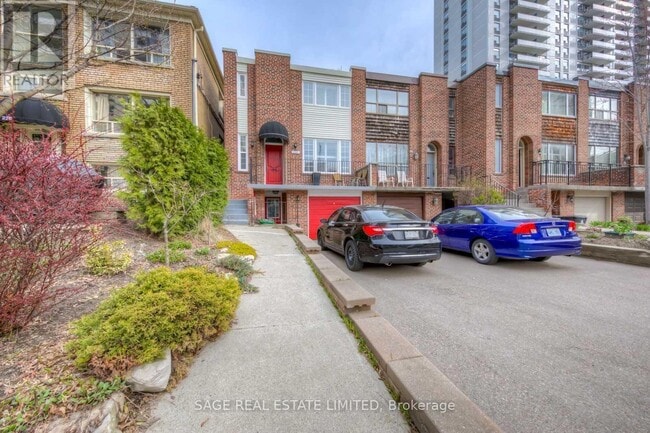 Photo - 230 Balliol St