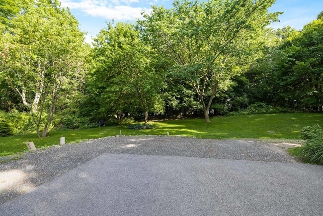 Photo - 272 South St