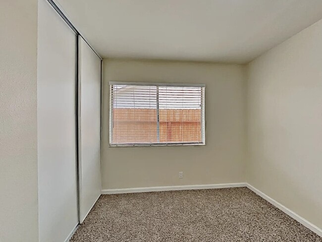 Photo - 4355 Laurelhurst Rd