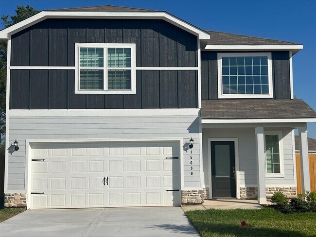 Photo - 15850 Berry Hl Dr House