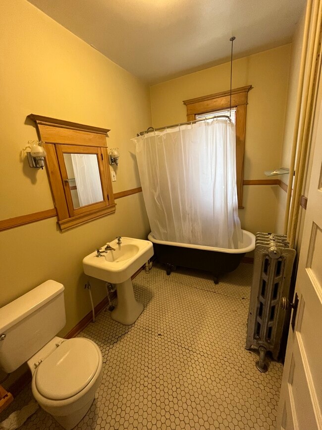 Photo - 2215 Pleasant Avenue South