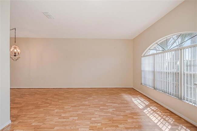 Photo - 603 Pinehurst Ct