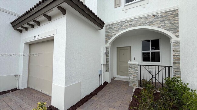 Photo - 2537 SE 27th Ct