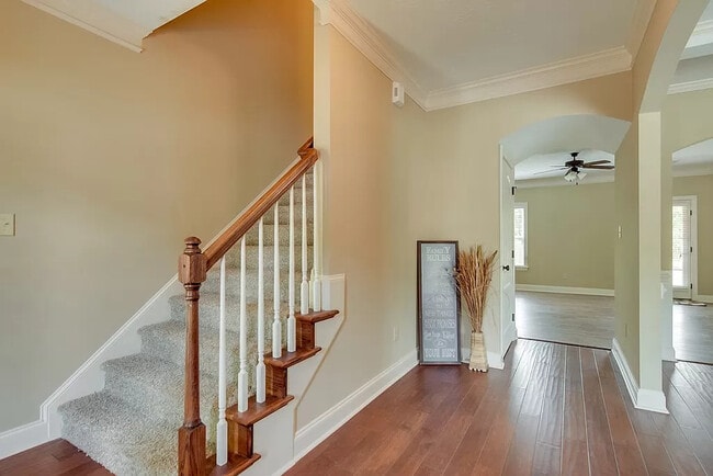 Photo - 8022 Battle St