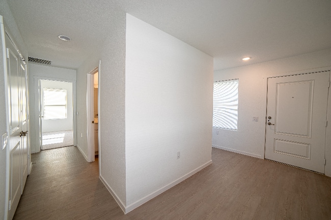 Photo - 1359 Neria Lp