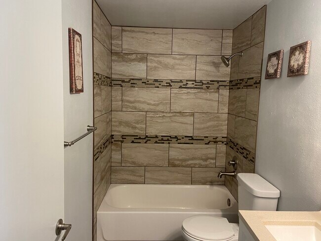 Photo - 201 Barrow St Unit 207