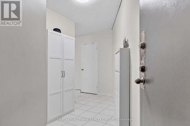 Photo - 1380 Prince of Wales Dr Unit 304