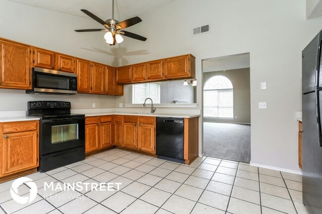 Photo - 1328 E Miller Dr