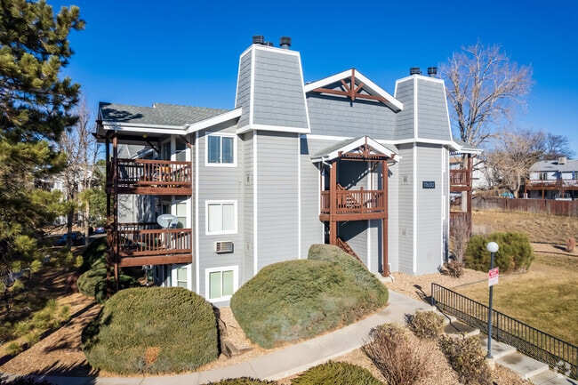 Photo - Victoria Crossing II