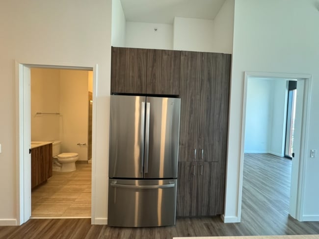 Photo - 144 N Aberdeen St Unidad 1306