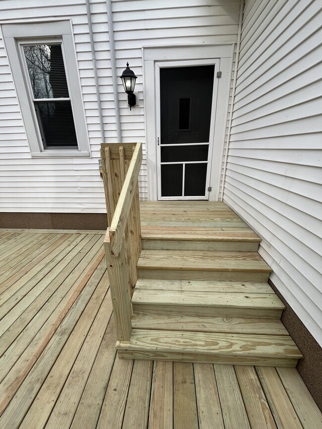 Photo - 100 Dixon Ave Unit #B