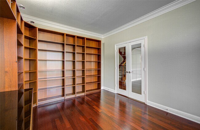 Photo - 3730 Arundel Gardens Ln