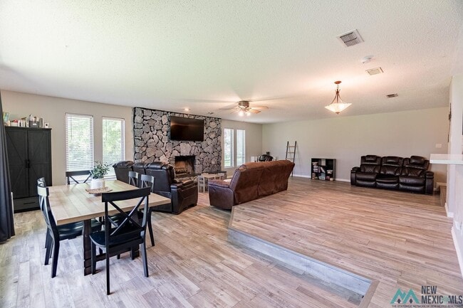 Photo - Available Soon! Large 3 bed 2 bath home on the golf course