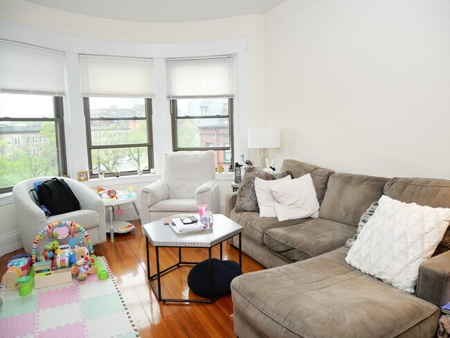 Photo - 1390 Beacon St Unit 11