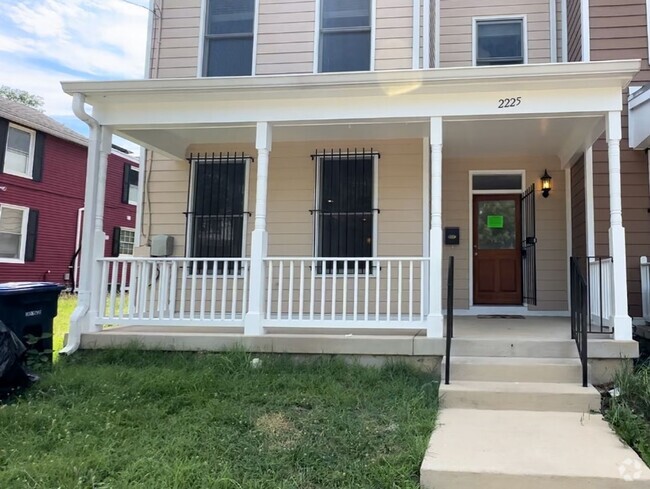 Building Photo - Beautiful 3BR in Historic Anacostia Rental