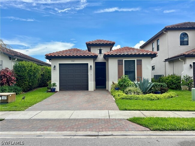 Building Photo - 5507 Useppa Dr
