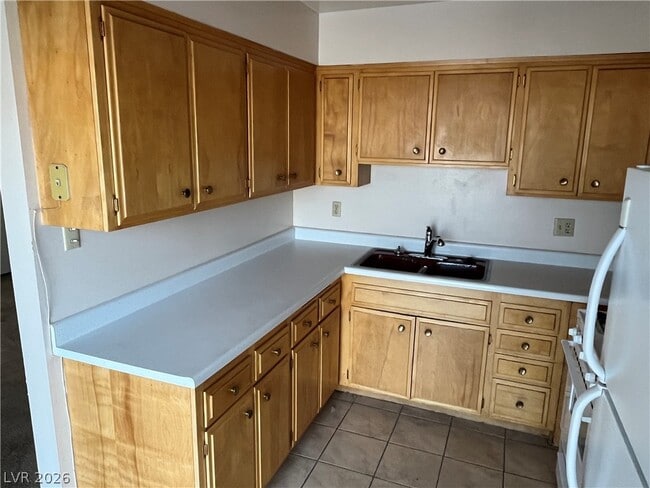 Photo - 820 A Unidad 28