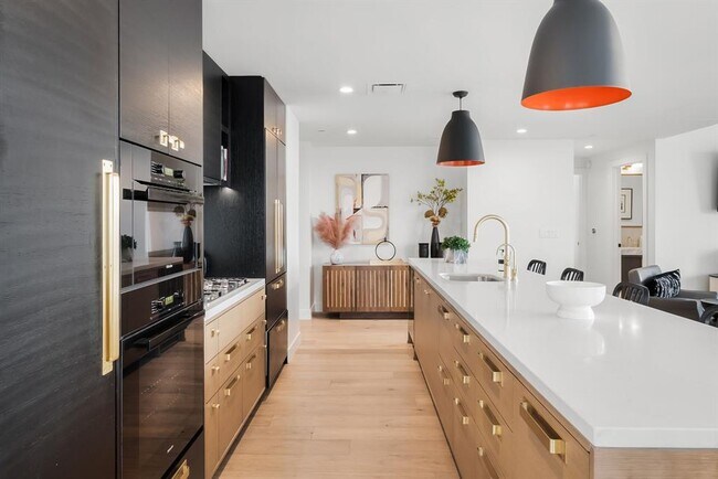 Photo - 70 Rainey St Unidad 2606