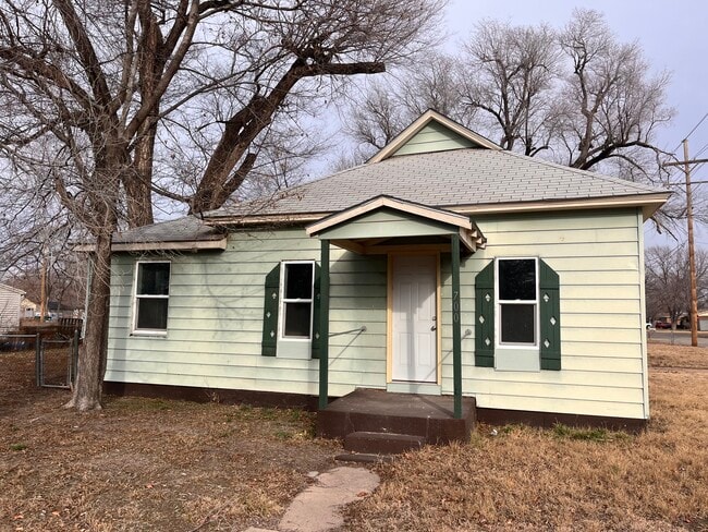Photo - 700 W 8th Ave Casa