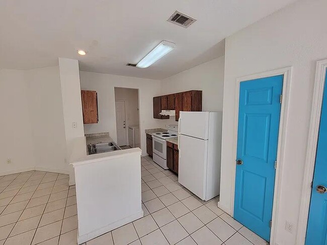 Photo - 812 Sagewood Trail