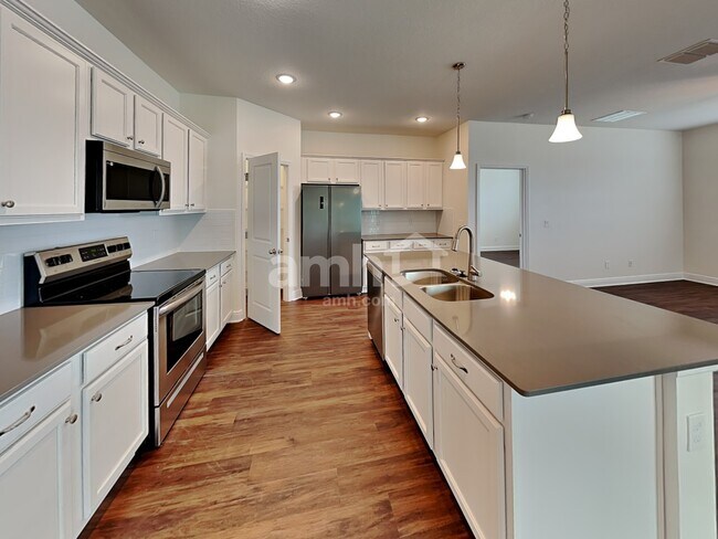 Photo - 2861 Ponds Trl