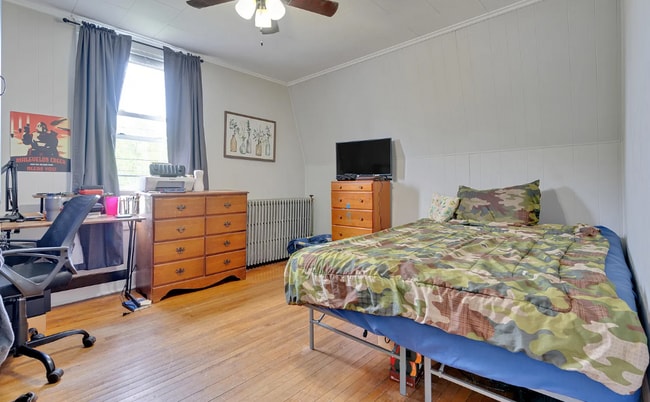 Photo - 46 Pleasant St Unit #2