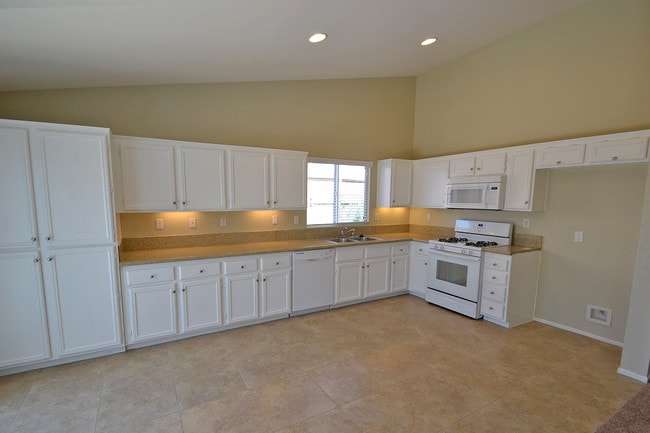 Photo - 25375 Mountain Springs St